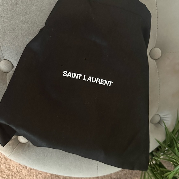 SAINT LAURENT CASSANDRE LEATHER CLUTCH - Picture 9 of 14